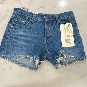 Levi’s 501 mid rise shorts